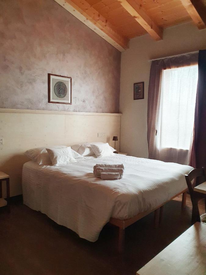 Osteria E Locanda Del Viaggiatore Russi Zewnętrze zdjęcie