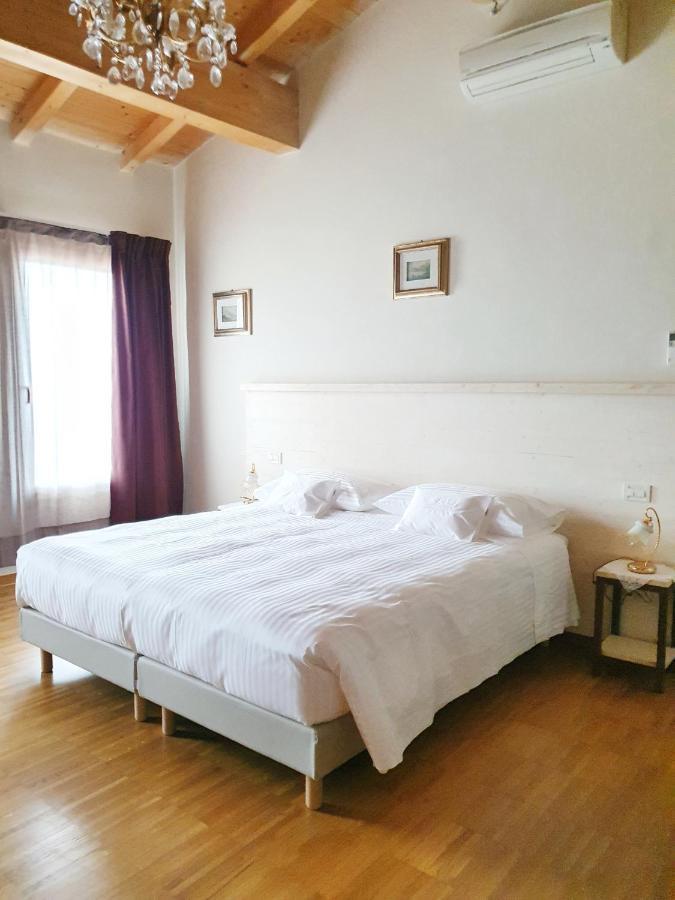 Osteria E Locanda Del Viaggiatore Russi Zewnętrze zdjęcie